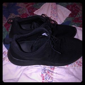 Nike Roshe Runs. Size 11 ( Men )